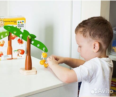 Игра Балансирующие обезьянки Plan Toys