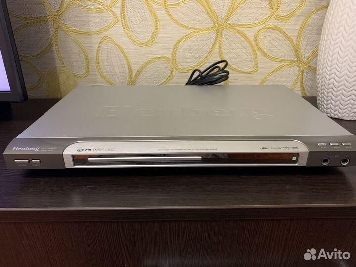 DVD плеер Elenberg dvdp-2450