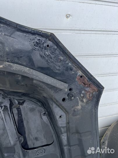 Капот на toyota camry 40