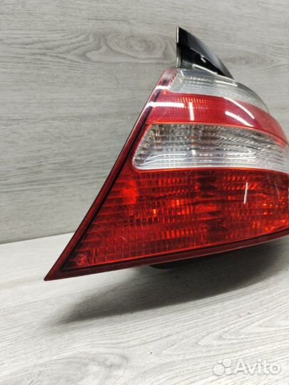 Фонарь задний правый Mercedes C-Class W 203 coupe