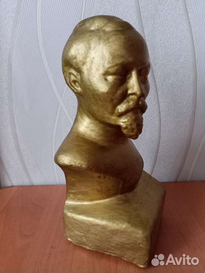 Бюст дзержинского