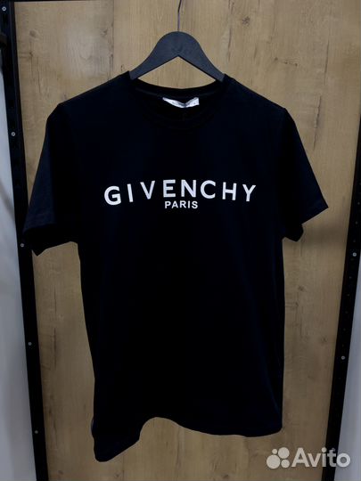 Мужская футболка givenchy