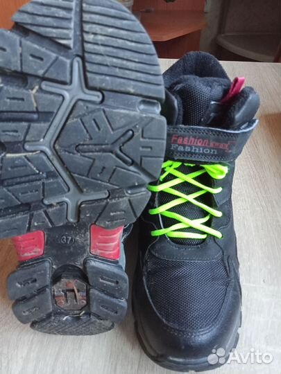 Ботинки зимние для мальчика. 36 размер