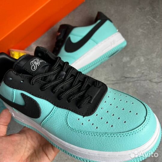 Кроссовки Nike Air Force 1 Low Tiffany & Co