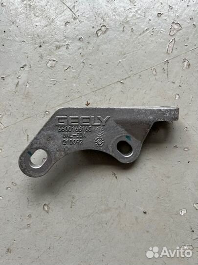 Кронштейн Geely Tugella 2023