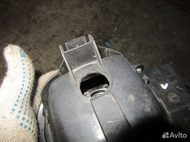 Фара левая Mercedes Benz W220