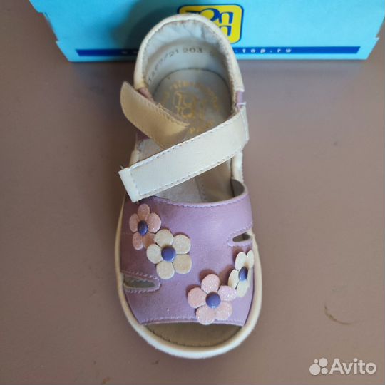 Босоножки для девочки