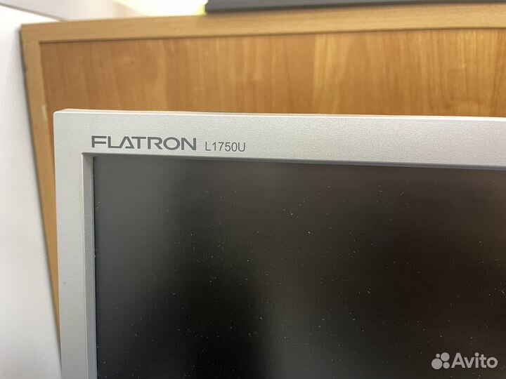 Мониторы LG flatron 17