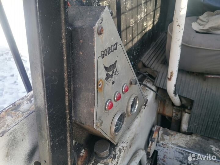 Мини-погрузчик Bobcat 725, 1996