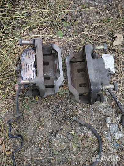 Суппорт Nissan Fuga