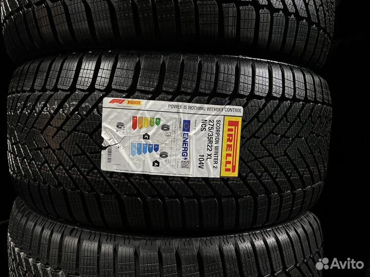 Pirelli Scorpion Winter 2 275/35 R22 и 315/30 R22 107V