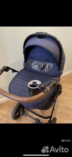 Коляска 3 в 1 с автолюлькой