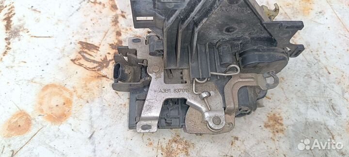 Замок двери фольксваген гольф 4