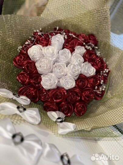 Букет из атласных лент