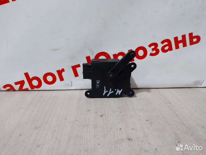 Моторчик заслонки печки Chery M11