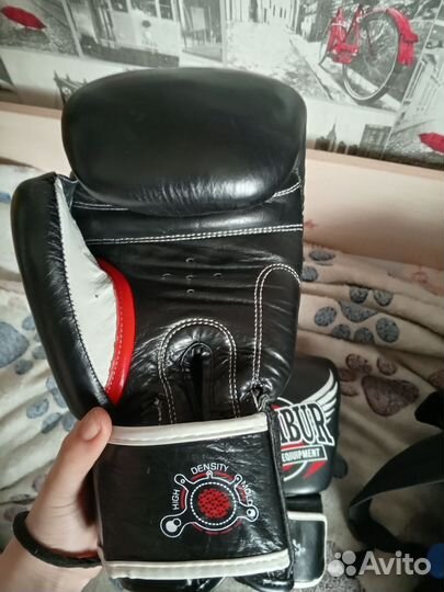 Боксерские перчатки 12 oz Excalibur