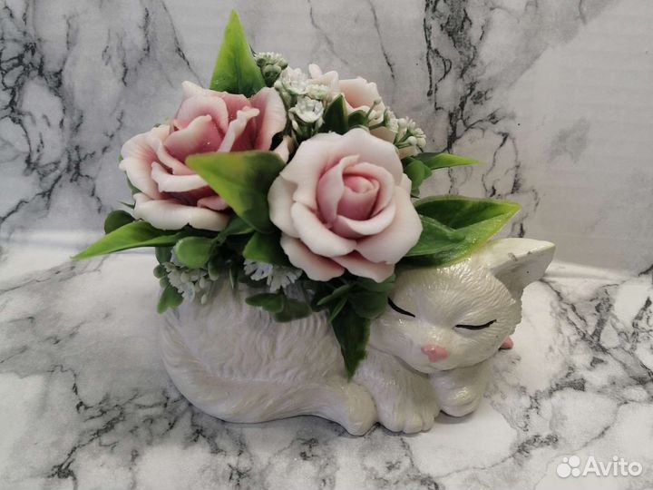 Букеты цветов из мыла в гипсовом кашпо