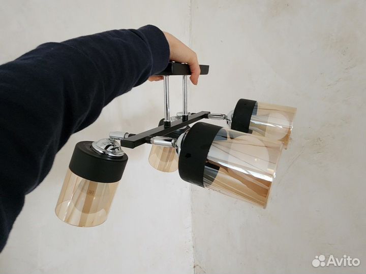 Потолочная люстра