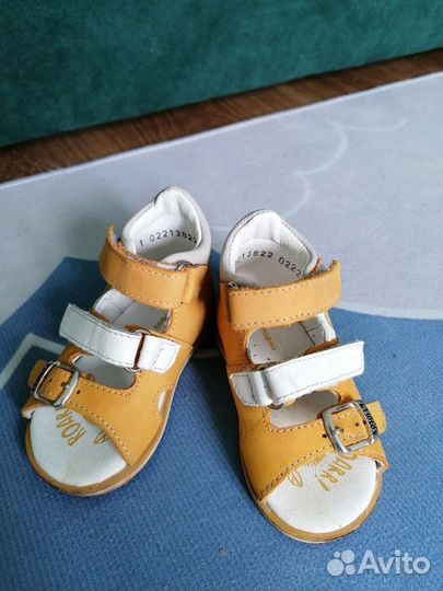 Детская обувь сандали