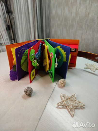 Книжка развивающая