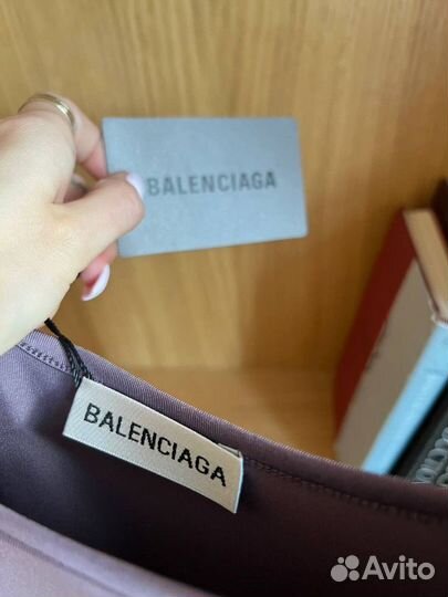 Шикарное платье Balenciaga