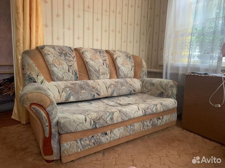 Диваны и кресло бу