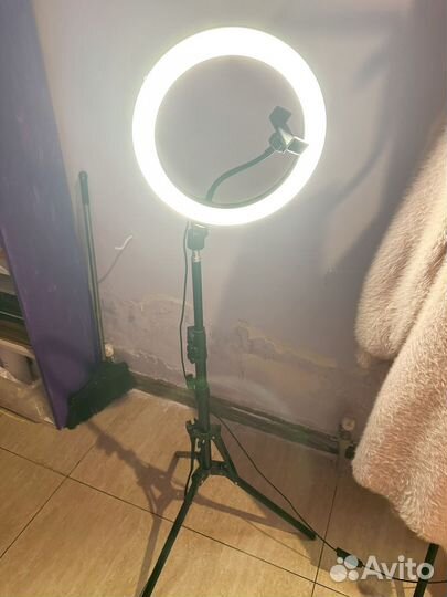 Лампа со штативом