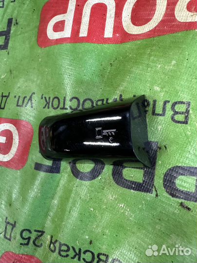 Колпачок Ручки Двери Правой land Rover LR048299