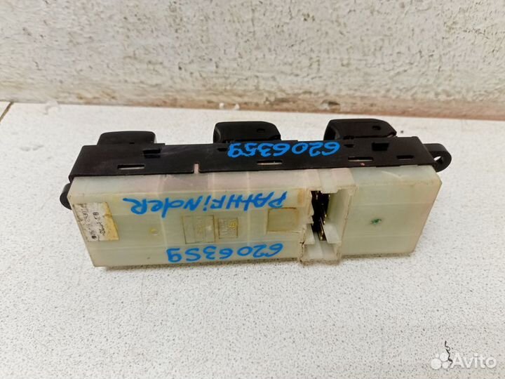 Блок управления стеклоподъемниками