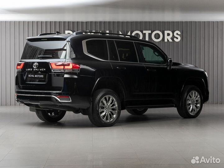 Toyota Land Cruiser 3.5 AT, 2022, 300 км