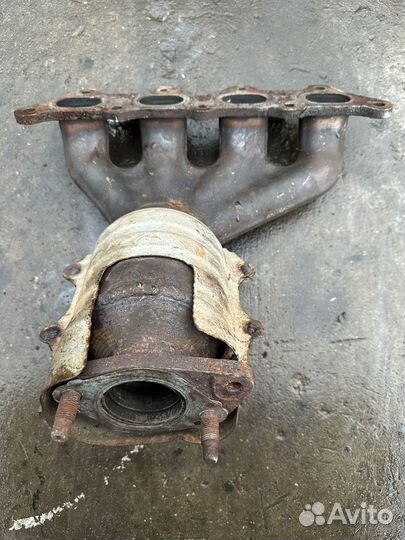 Выпускной коллектор Mitsubishi Lancer 9