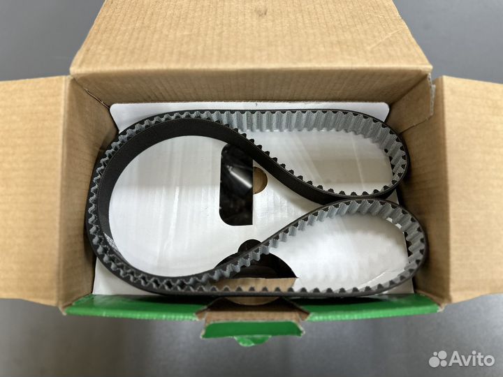 Комплект грм с помпой INA для Volkswagen Man