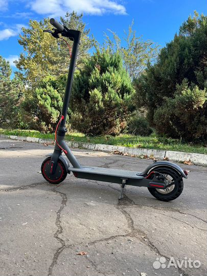 Электросамокат Aovo 365M Pro