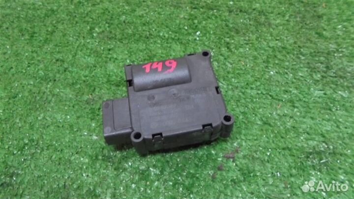 Моторчик заслонки печки Audi Allroad quattro 2005