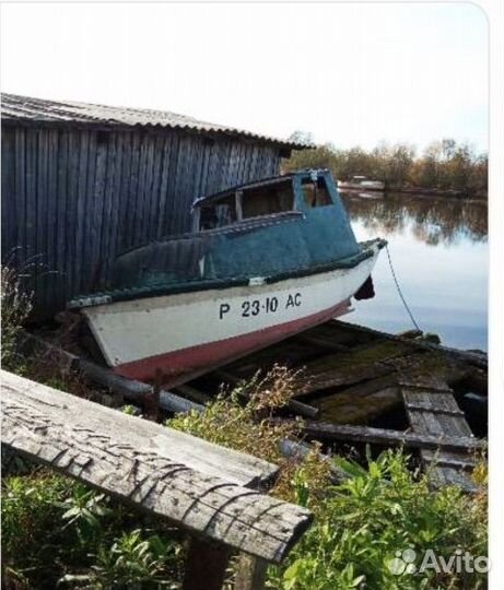 Катер пластиковый