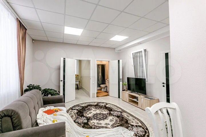 3-к. квартира, 80 м², 1/2 эт.