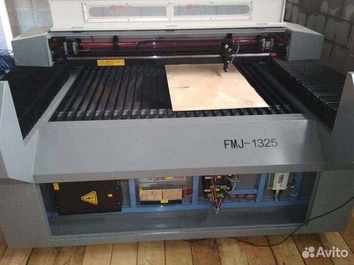 Лазерный станок co2 бу