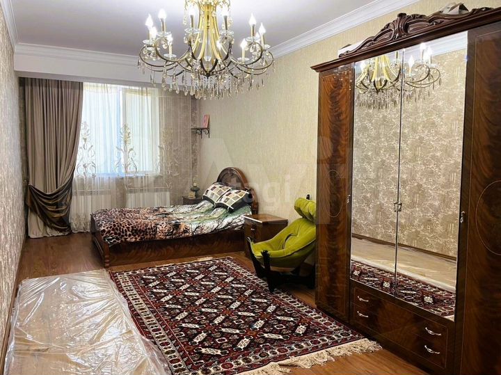 3-к. квартира, 110 м², 4/9 эт.