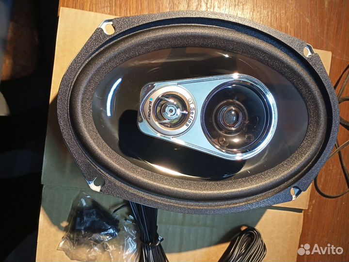 Автомобильные колонки 2 шт в комплекте