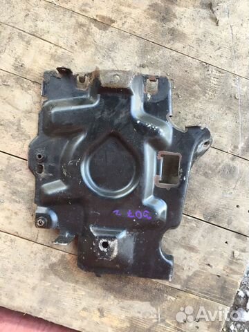 Площадка акб Peugeot 307