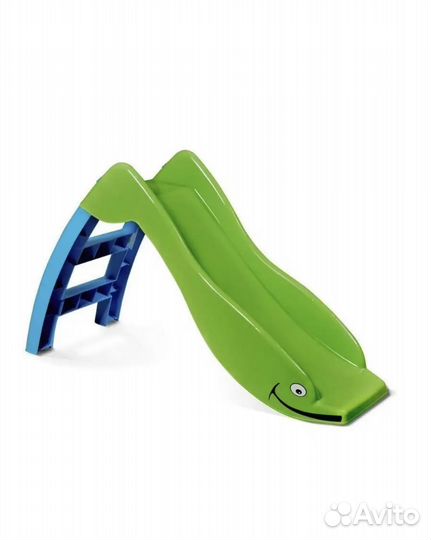 Детская горка пластиковая и сухой бассейн