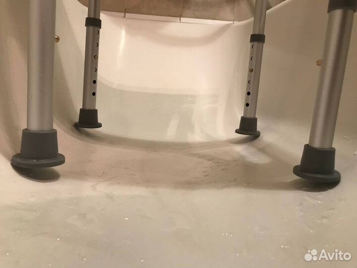 Стул для купания в ванной или душе Titan