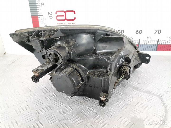 Фара передняя для Ford Fiesta 5 1320349