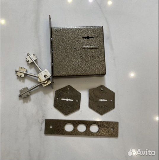 Замки дверные врезные