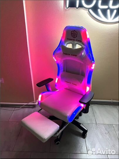 Компьютерное игровое кресло с LED подсветкой