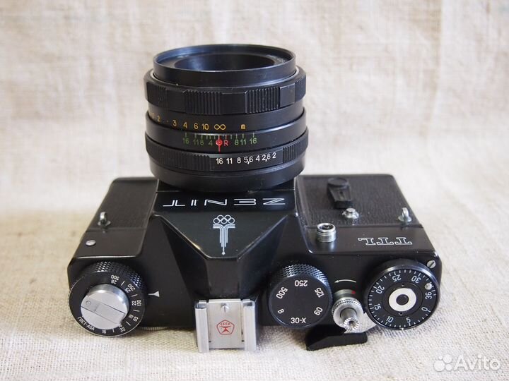 Олимпийский зеркальный фотоаппарат Зенит-ттл