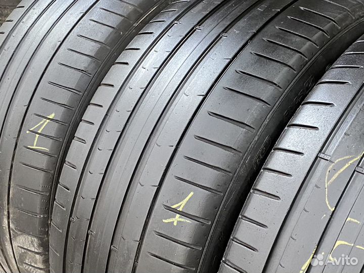 Pirelli P Zero PZ4 255/40 R21