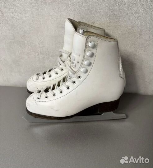 Продам фигурные коньки wifa 31 L