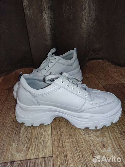 Кроссовки натуральная кожа