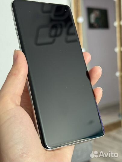 Samsung Galaxy S10, 6/128 ГБ